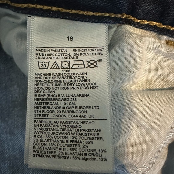 Old Navy jeans Rockstar, super skinny midrise.  Size 18 - Picture 6 of 6